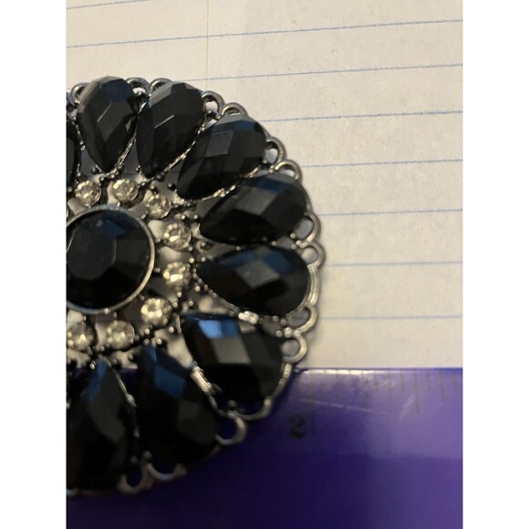 Premier Designs Brooch Round Black with white crystals Approx 2” - Picture 2 of 3